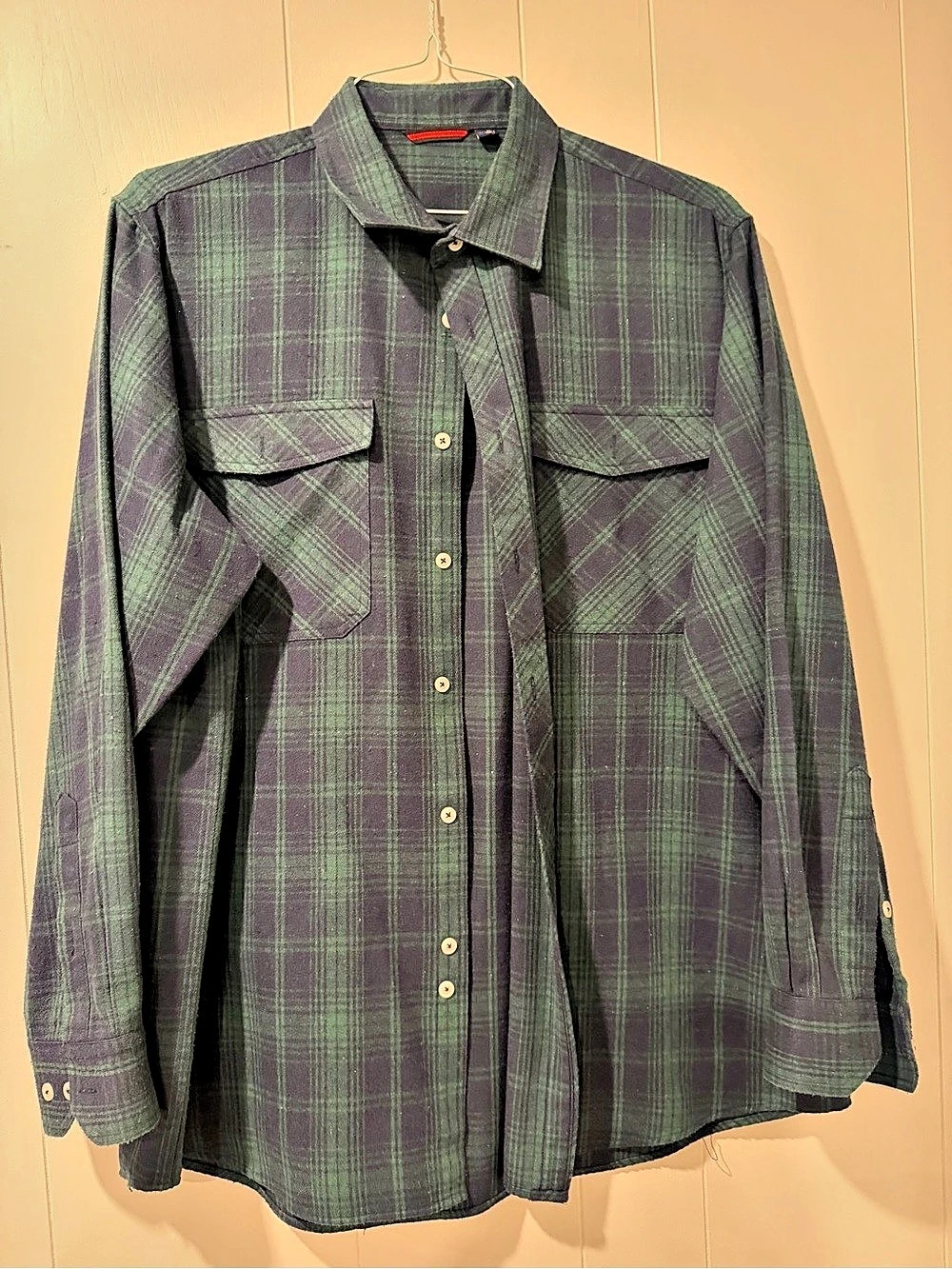 Orvis Plaid Button Down Shirt in Green & Purple XL Like New